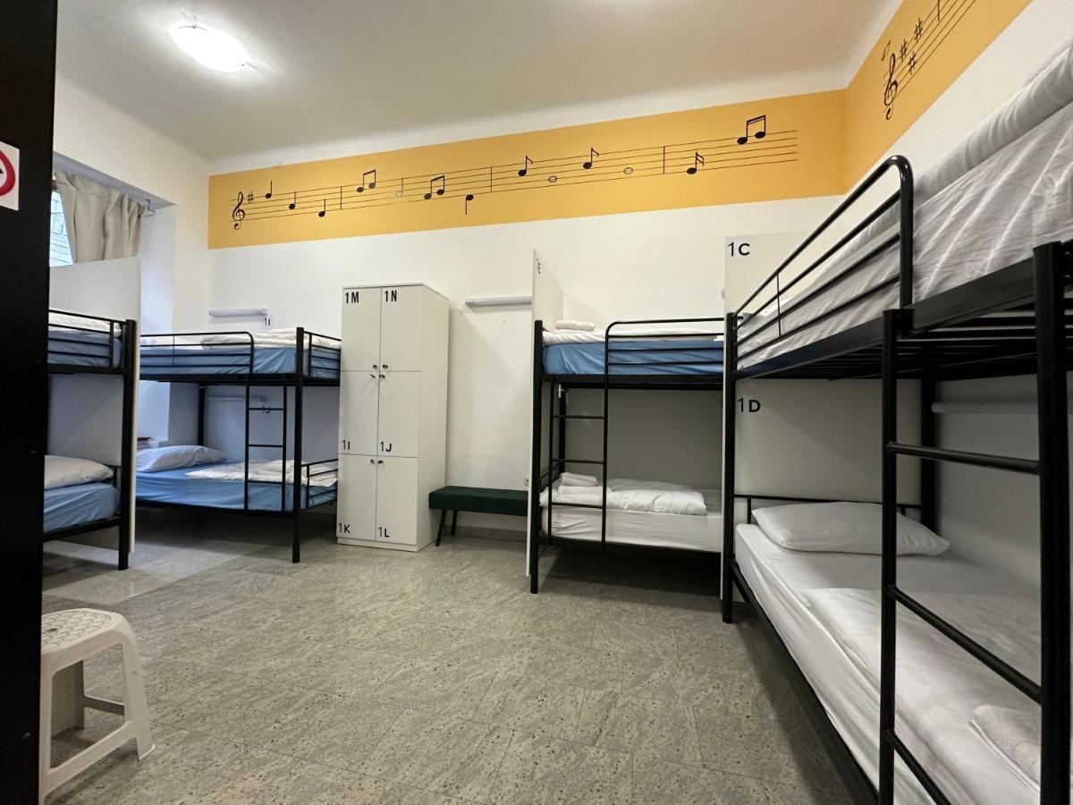 Hostel Opera Lubiana Esterno foto